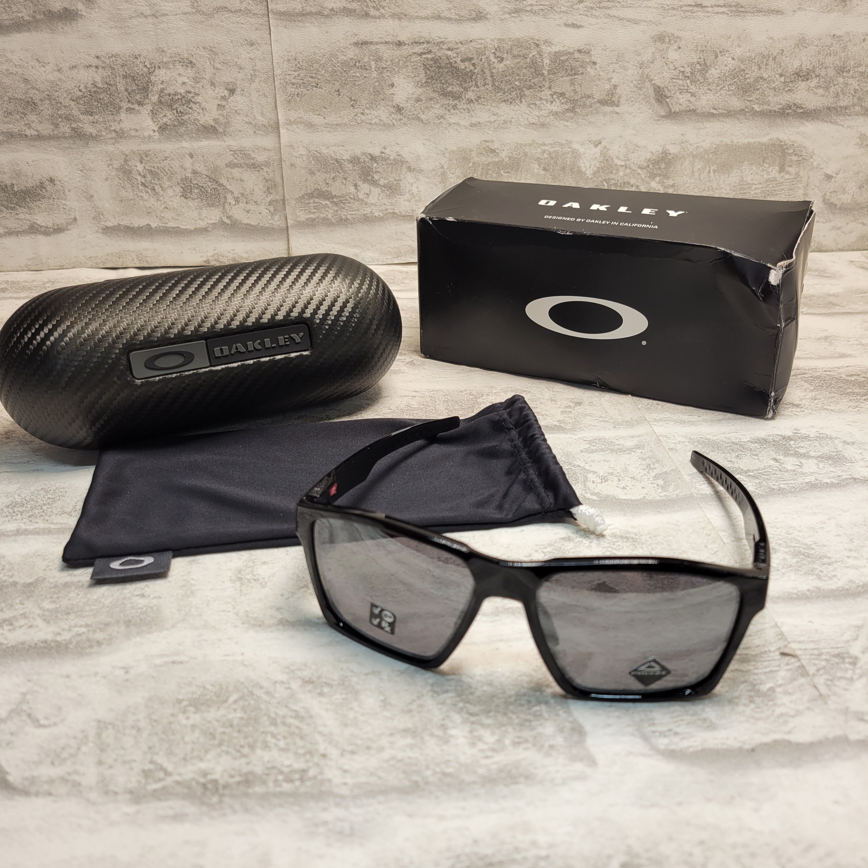 Oakley Men's Oo9398 Targetline Asian Fit Square Sunglasses Polished Black/Prizm (7878329303278)